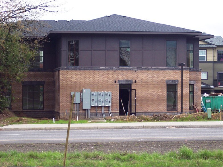 22831 Forest Creek Dr, Sherwood, OR à louer - Photo du bâtiment - Image 3 de 23