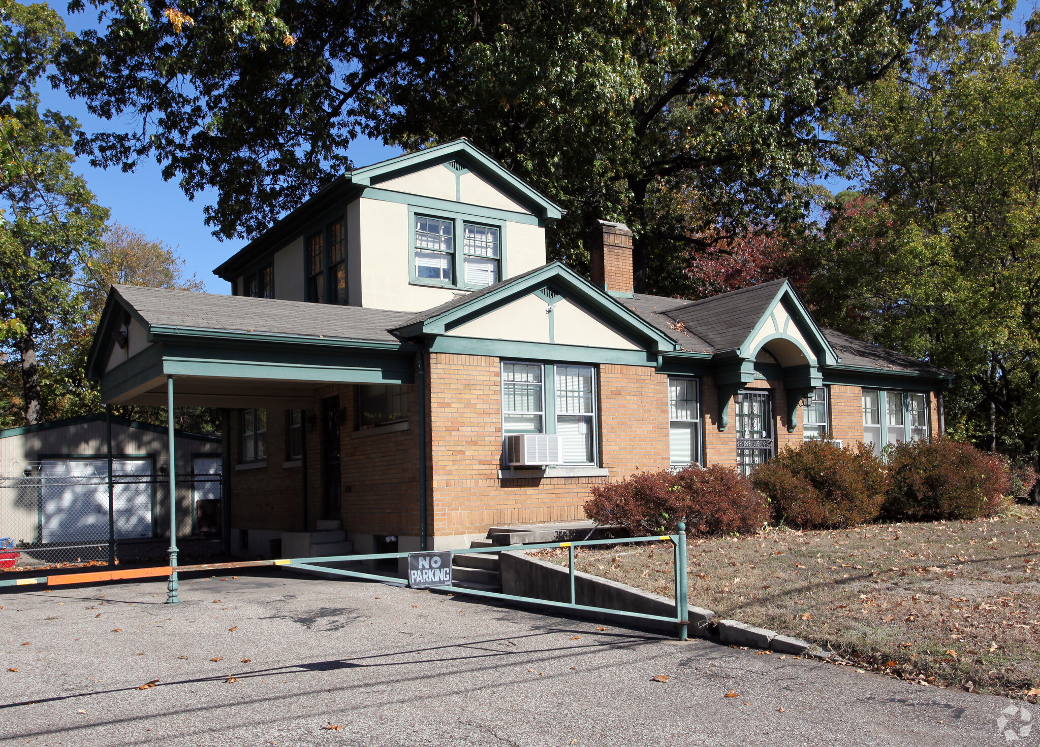 Office in Memphis, TN for sale Primary Photo- Image 1 of 1