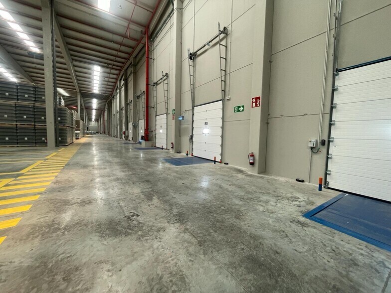 Acueducto, Dos Hermanas, La, 20, Dos Hermanas, Sevilla for lease - Building Photo - Image 2 of 22