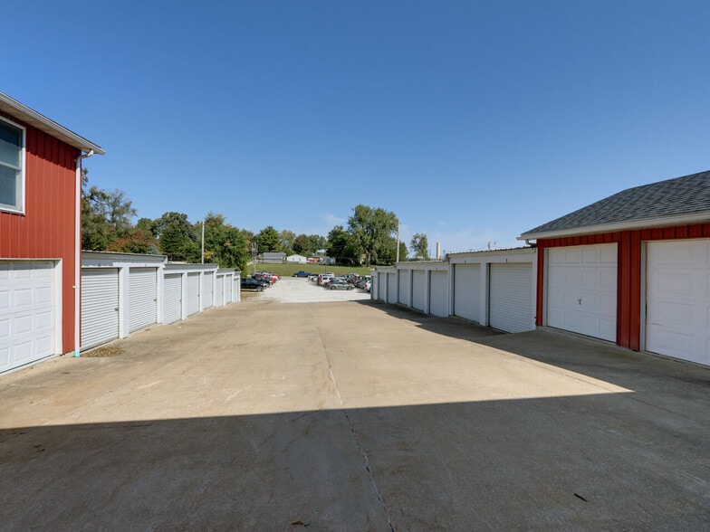 2627 Cedar St, Quincy, IL for sale - Building Photo - Image 3 of 15