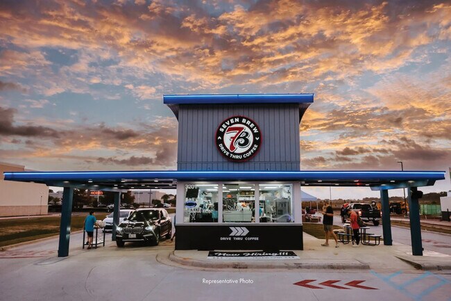 Plus de détails pour 5355 Murfreesboro Rd, La Vergne, TN - Commerce de détail à vendre