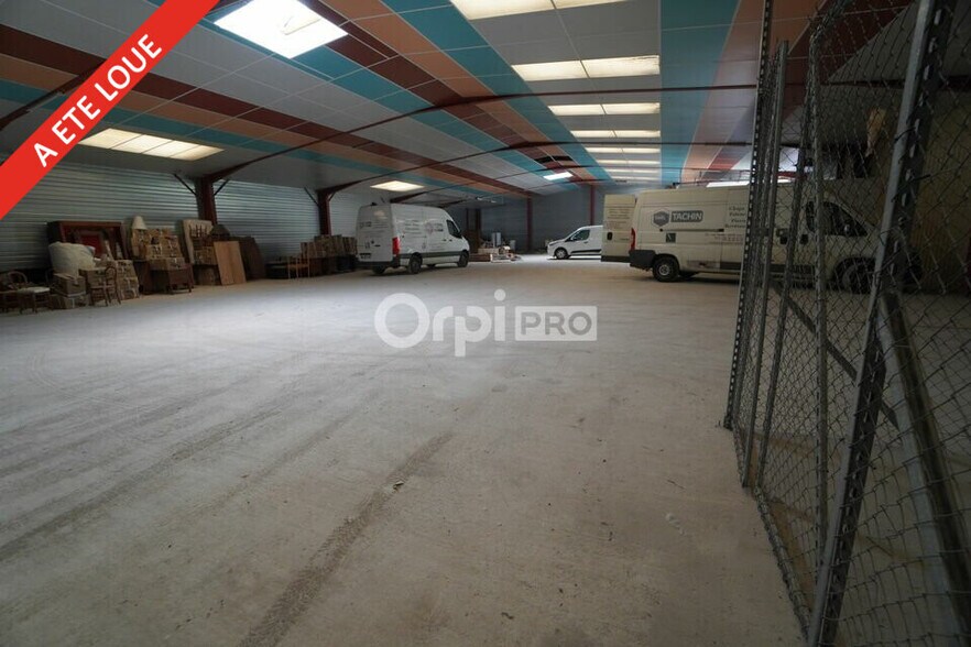 Flex in Saint Apollinaire for lease - Interior Photo - Image 3 of 9
