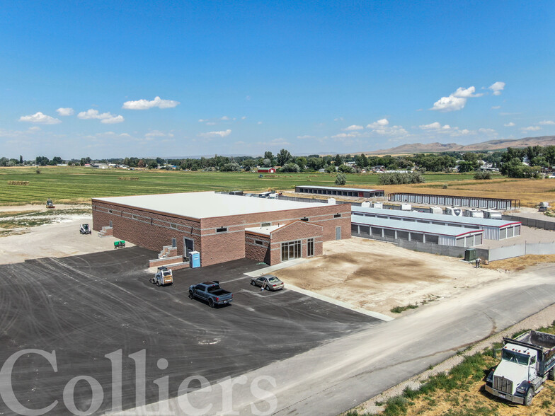 12780 Go Way Ave, Chubbuck, ID for sale - Primary Photo - Image 1 of 14