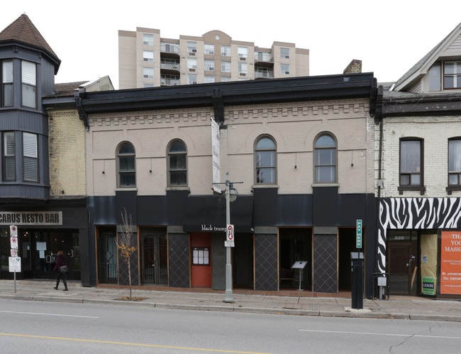 More details for 521-523 Richmond St, London, ON - Retail for Lease