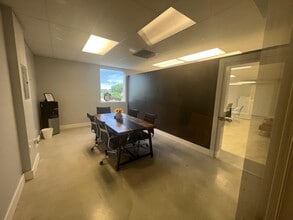 13595 SW 134th Ave, Miami, FL for lease Interior Photo- Image 2 of 8