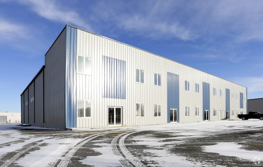 3912 82nd Ave, Leduc, AB for lease - Building Photo - Image 3 of 11