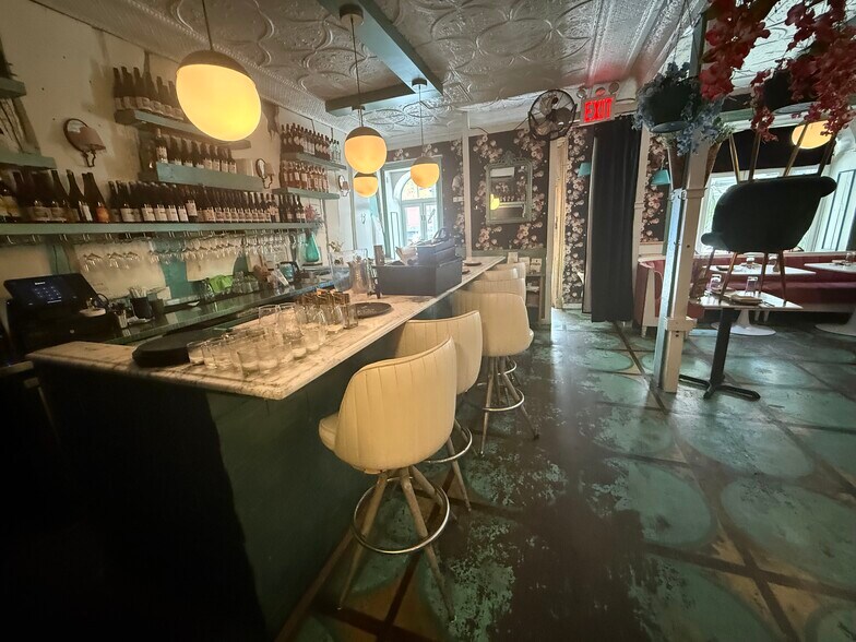 111-115 E 7th St, New York, NY à louer - Photo du bâtiment - Image 2 de 10