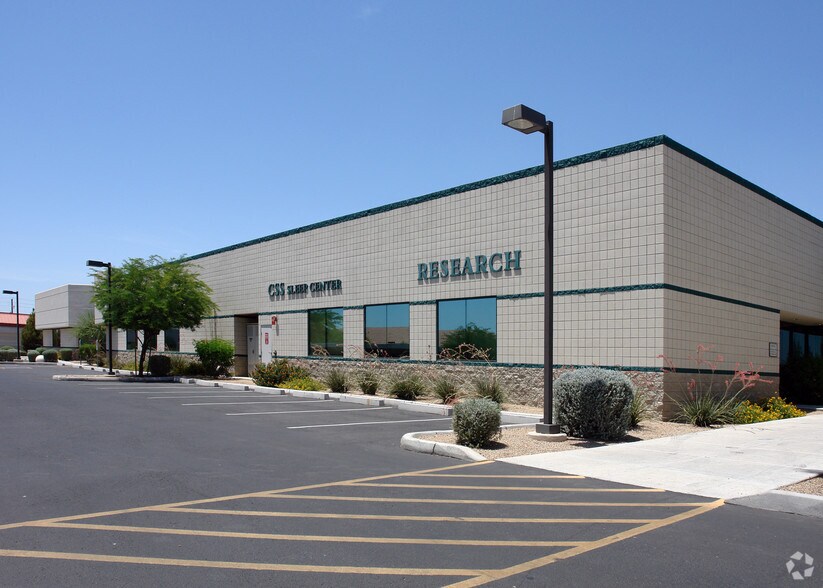 4045 E Union Hills Dr, Phoenix, AZ à vendre - Photo principale - Image 1 de 22