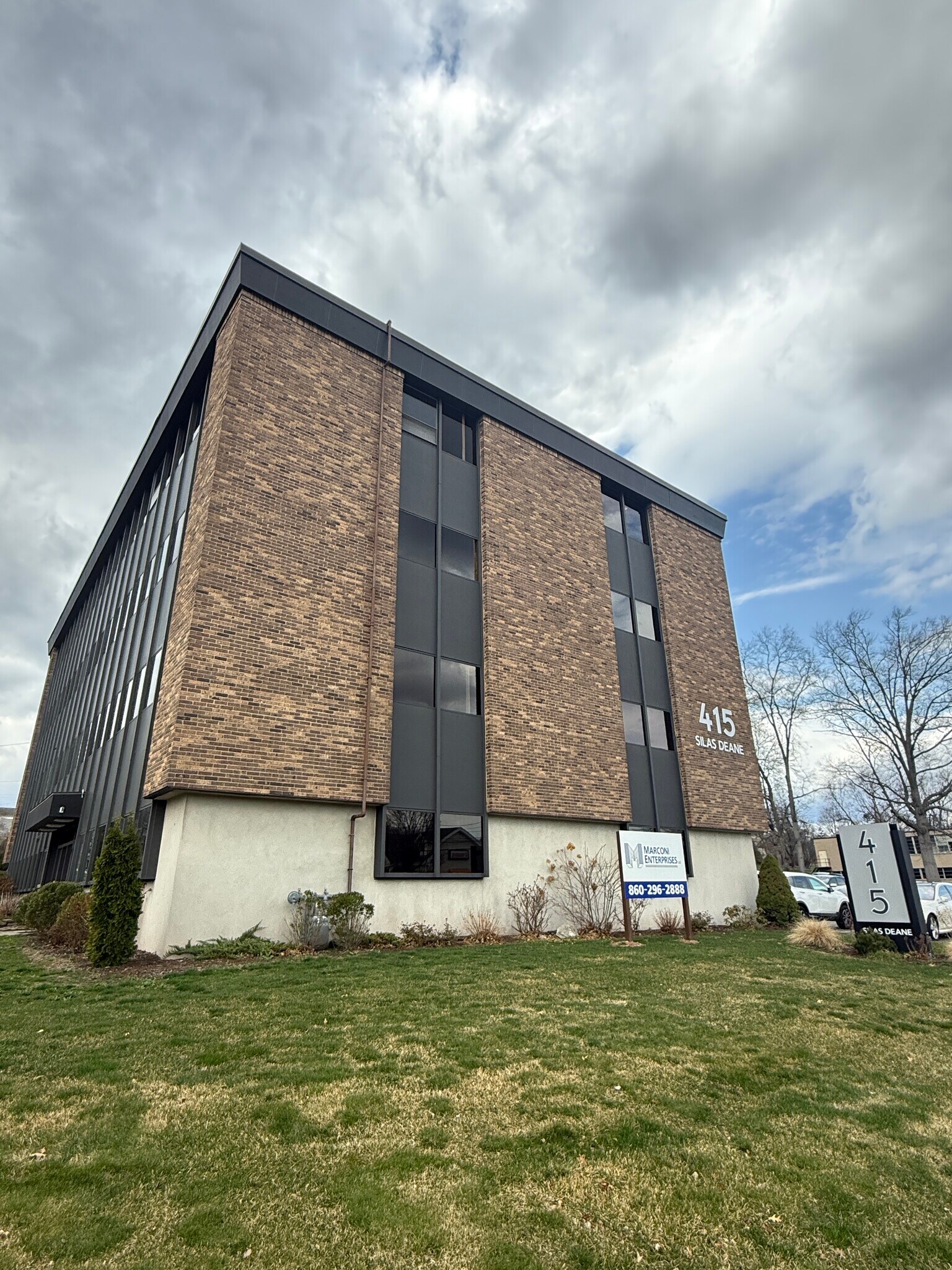 415 Silas Deane Hwy, Wethersfield, CT for lease Building Photo- Image 1 of 8