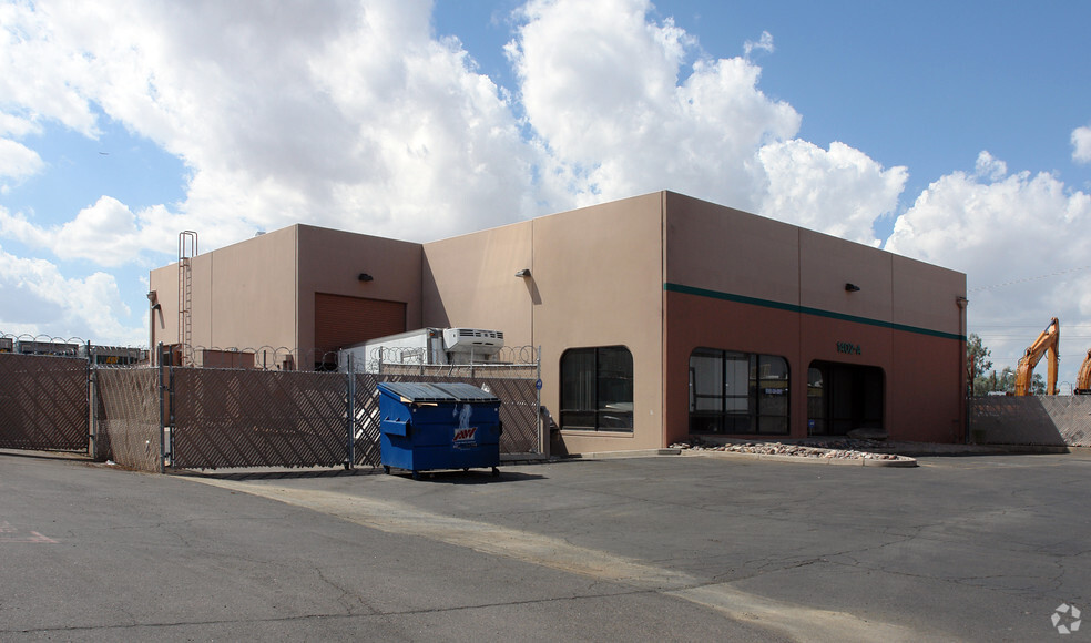 1402 N 26th Ave, Phoenix, AZ for lease - Primary Photo - Image 1 of 5