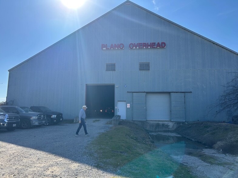 1208 Avenue ave, Plano, TX for lease - Interior Photo - Image 2 of 9