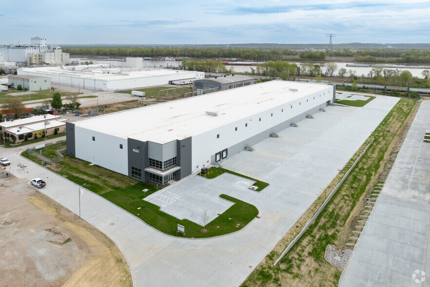 8500 Reilly Ave, Saint Louis, MO à louer - Aérien - Image 2 de 14