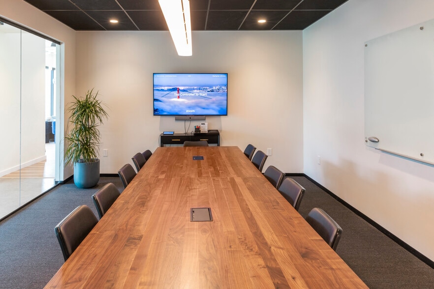 101 Gen Lennox Dr, Chapel Hill, NC for lease - Interior Photo - Image 3 of 24