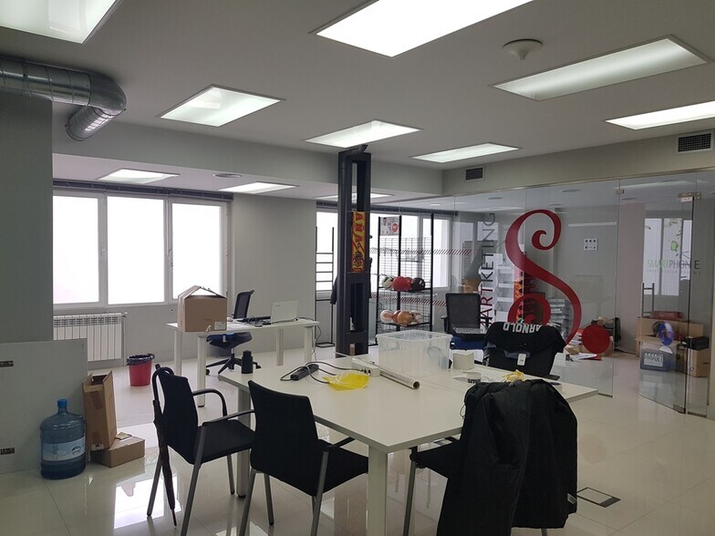 Office in Madrid, Madrid for lease - Building Photo - Image 3 of 3