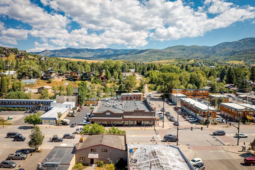 111 11th St, Steamboat Springs, CO à louer - Photo du bâtiment - Image 3 de 21