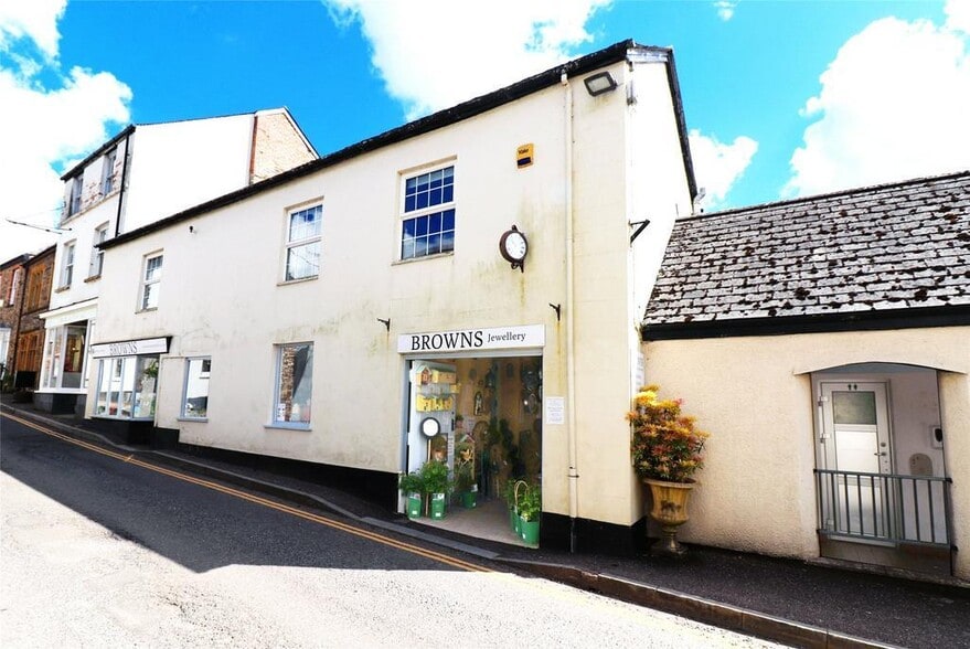 44 High St, Dulverton à vendre - Photo du bâtiment - Image 1 de 21
