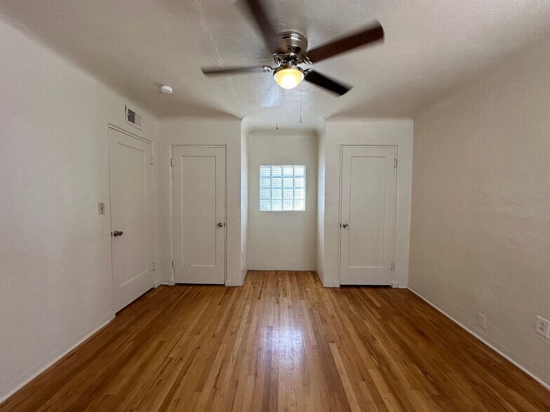 1005 Carlisle Blvd SE, Albuquerque, NM à vendre - Photo du bâtiment - Image 3 de 16