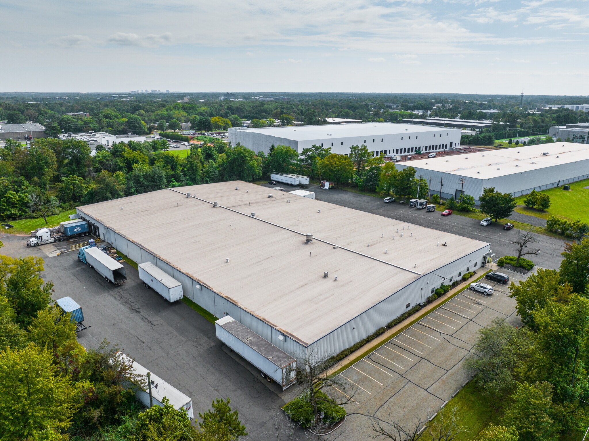 645 Howard Ave, Somerset, NJ for lease Primary Photo- Image 1 of 5