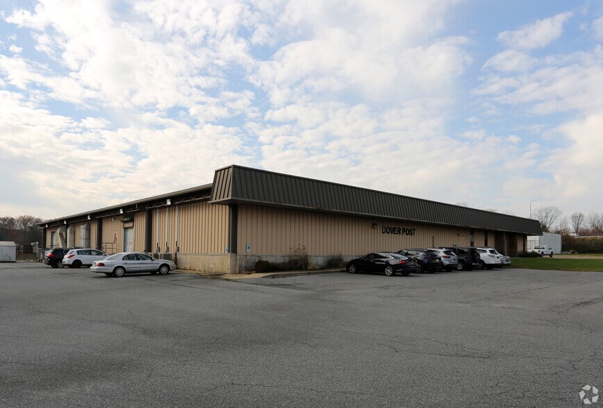 1196 S Little Creek Rd, Dover, DE à louer - Photo du bâtiment - Image 2 de 4