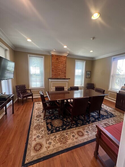 2120 E High St, Pottstown, PA à vendre - Photo du bâtiment - Image 2 de 10