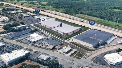 2300 Warrenville Rd, Downers Grove, IL - AÉRIEN  Vue de la carte