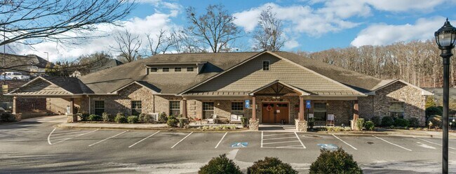 More details for 1073 S Enota Dr NE, Gainesville, GA - Health Care for Sale