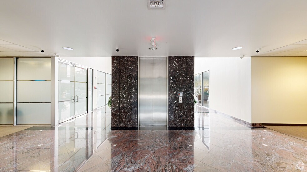 17314 State Highway 249, Houston, TX à louer - Numérisation 3D de Matterport - Image 2 de 16