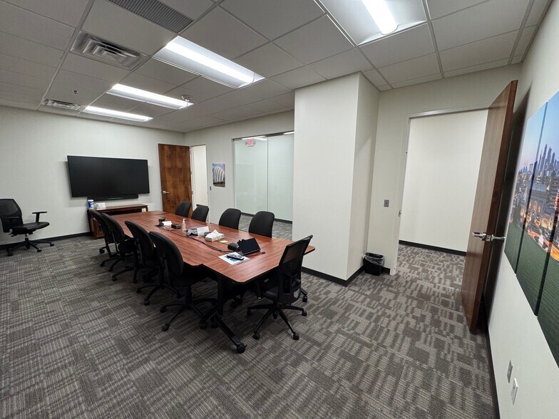 10 W 9th St, Kansas City, MO à louer - Photo intérieure - Image 3 de 24