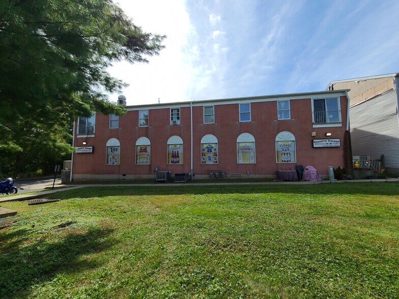 340 S Branch Rd, Hillsborough, NJ à louer - Photo du bâtiment - Image 2 de 2