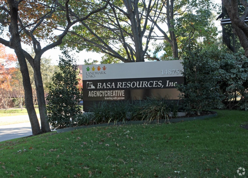 14875 Landmark Blvd, Addison, TX for lease - Building Photo - Image 3 of 4