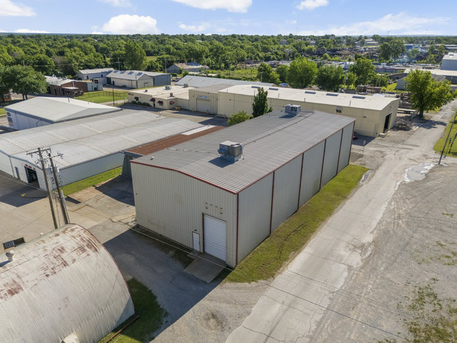 1004 N Victor Ave, Tulsa, OK for lease - Building Photo - Image 3 of 24