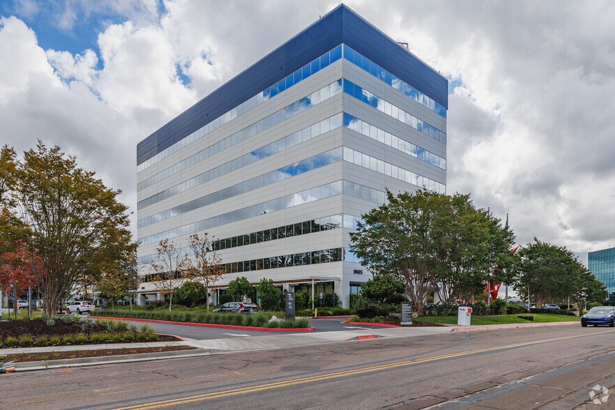 9605 Scranton Rd, San Diego, CA for lease - Primary Photo - Image 1 of 11