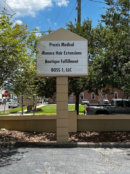 500 N Willow Ave, Tampa, FL for lease - Building Photo - Image 2 of 7