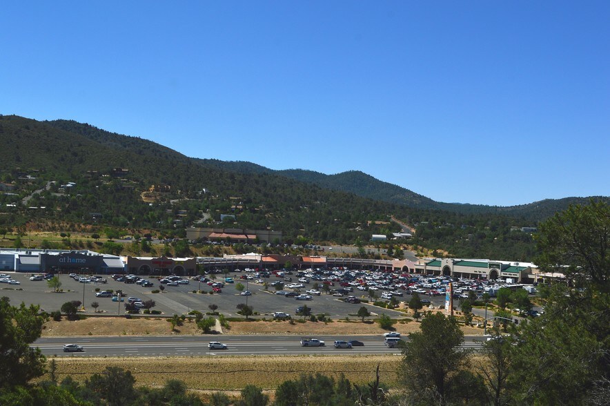 1841 E State Route 69, Prescott, AZ à louer - Photo du bâtiment - Image 1 de 1