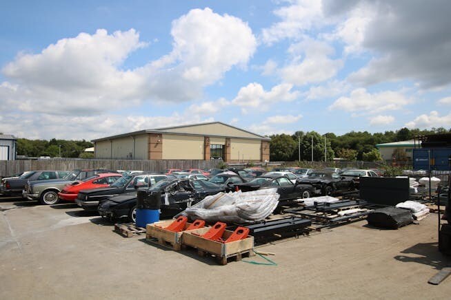 Cobham Rd, Wimborne à vendre - Photo du bâtiment - Image 2 de 5