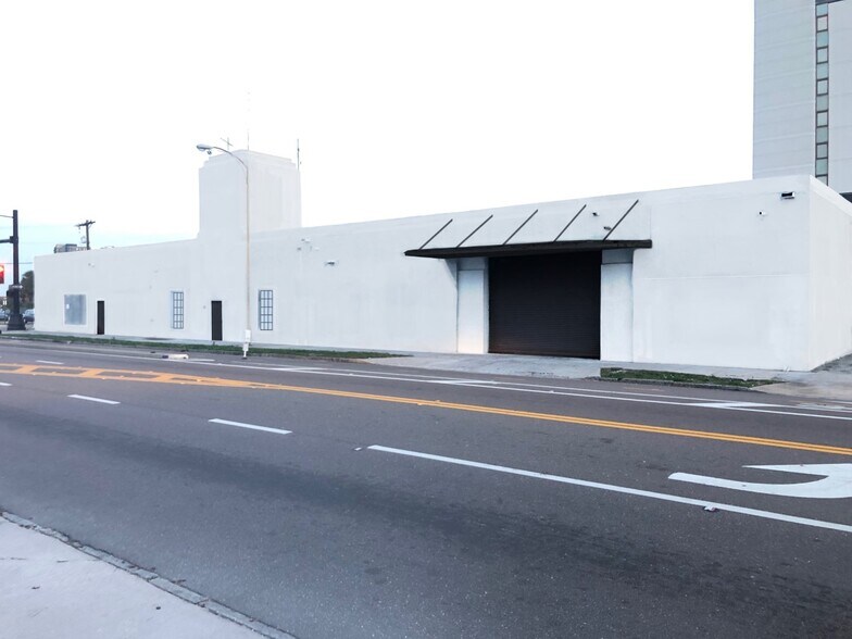 603 E Cass St, Tampa, FL à louer - Photo du bâtiment - Image 2 de 5