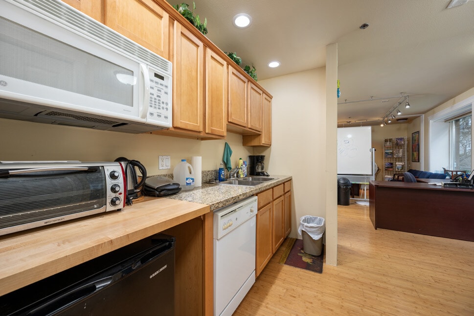 1015 Railroad Ave, Bellingham, WA 98225 - Unité 101 - - Photo intérieure - Image 1 of 7