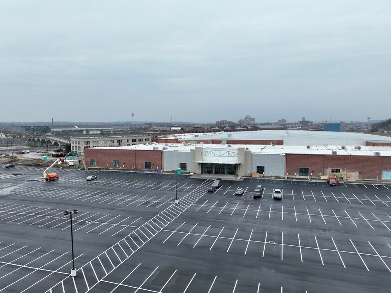 601 N B St, Hamilton, OH à louer - Aérien - Image 3 de 6
