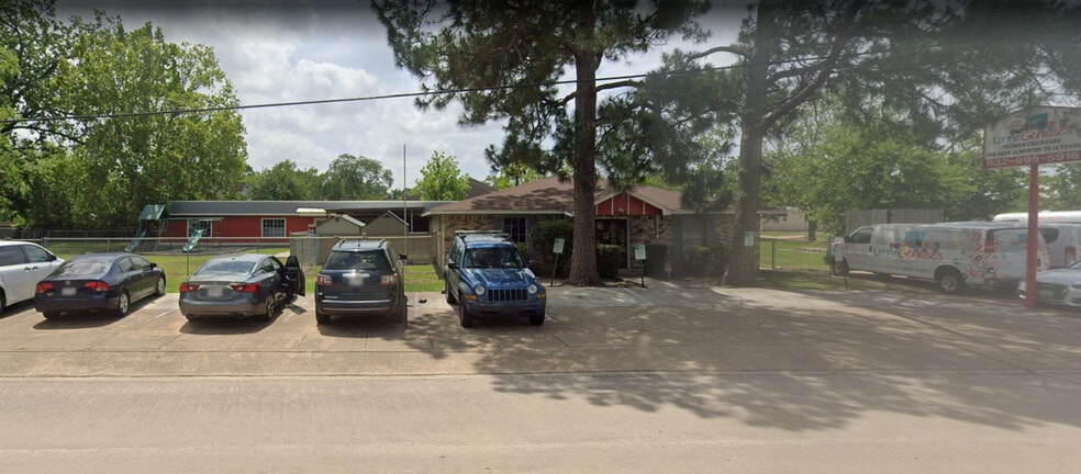 Freestanding Daycares for sale portfolio of 2 properties for sale on LoopNet.ca - Building Photo - Image 2 of 15