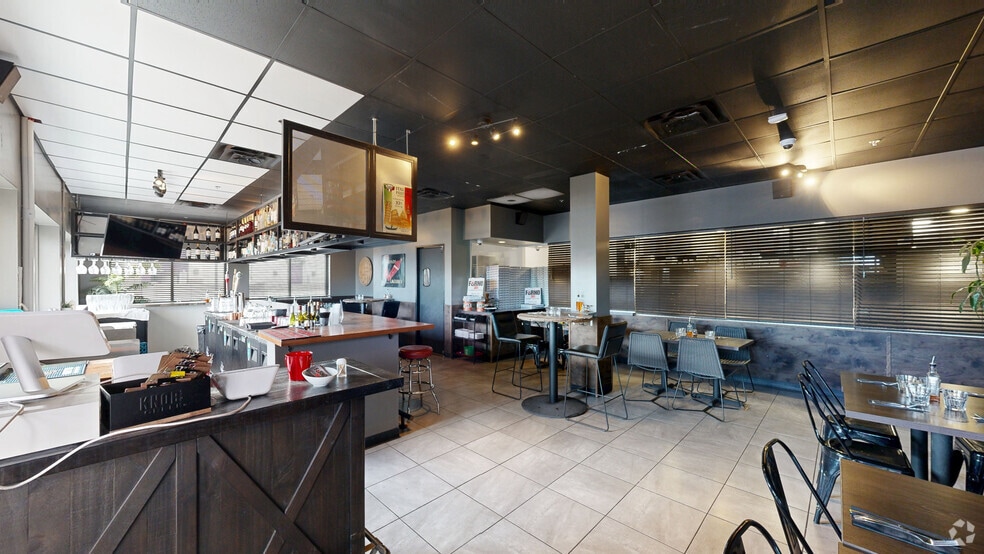 7111 E Thomas Rd, Scottsdale, AZ for lease - Matterport 3D Scan - Image 3 of 30