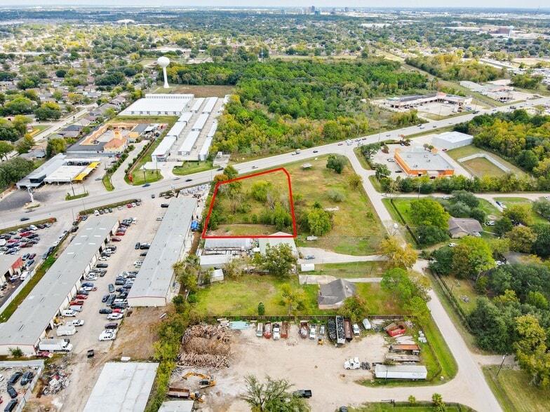 11711 Veterans Memorial Dr, Houston, TX for sale - Primary Photo - Image 3 of 8