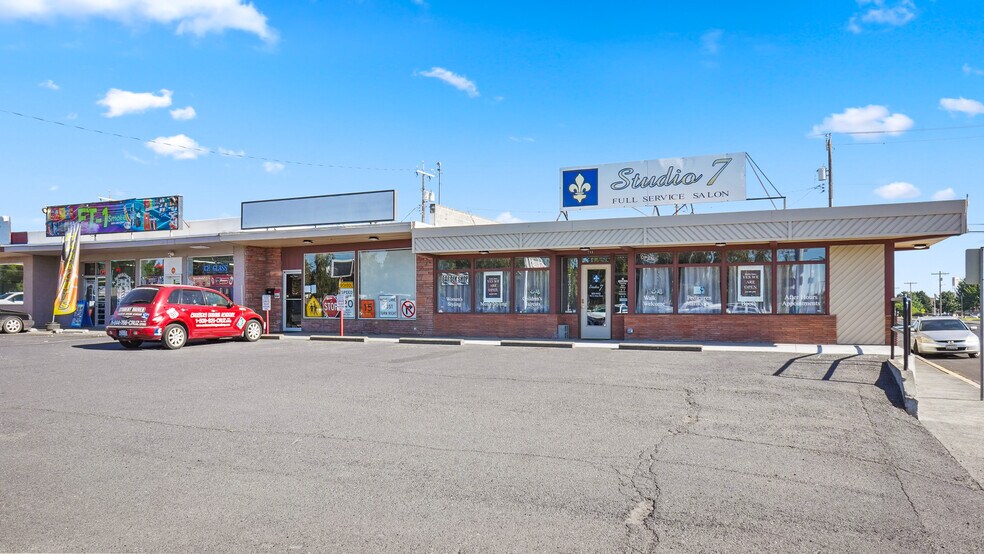 716 E Main St, Othello, WA à vendre - Photo du bâtiment - Image 3 de 41