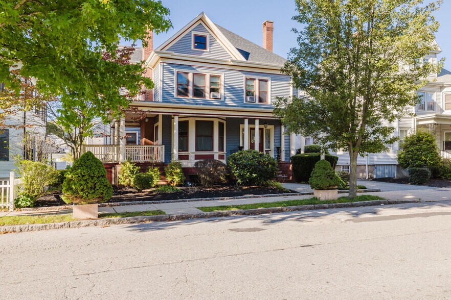 333 Union St, New Bedford, MA à vendre - Photo du bâtiment - Image 1 de 42