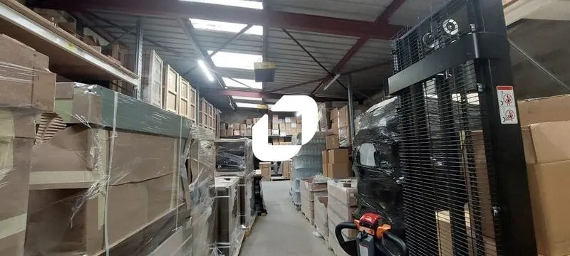 Flex in Saint-Denis for lease Interior Photo- Image 1 of 5