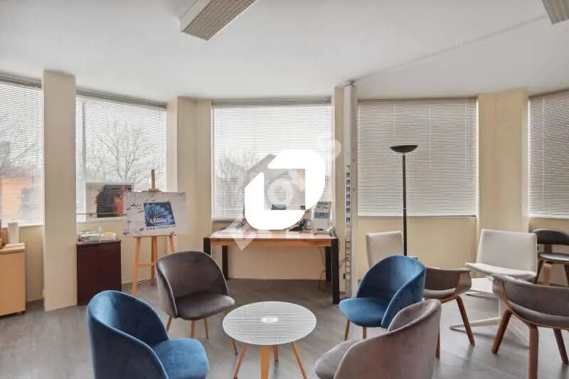 Office in Pantin for sale Interior Photo- Image 1 of 13