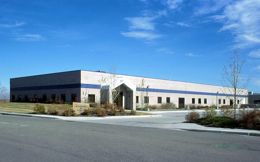 611 Korte Way, Longmont, CO à vendre Photo principale- Image 1 de 4