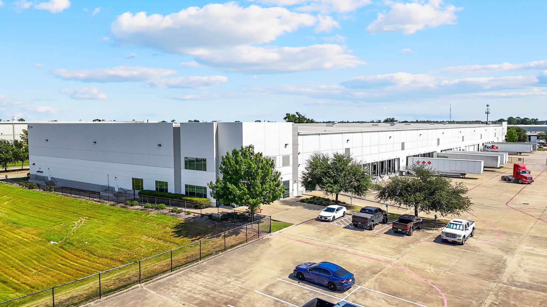 7355 Yorkfield St, Houston, TX for lease Building Photo- Image 1 of 3