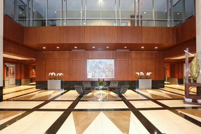 More details for 1 W Fourth St, Winston-Salem, NC - Office for Lease