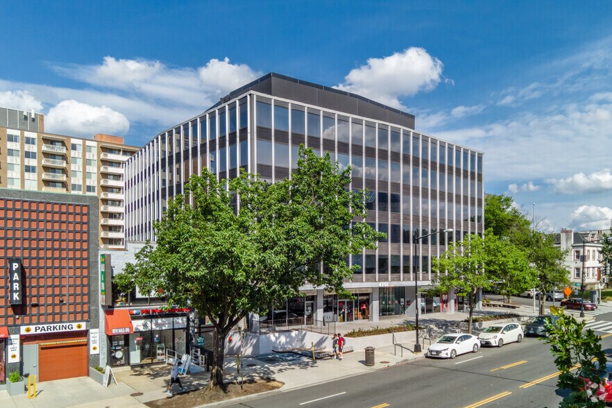 4201 Connecticut Ave NW, Washington, DC à louer - Photo du bâtiment - Image 3 de 7