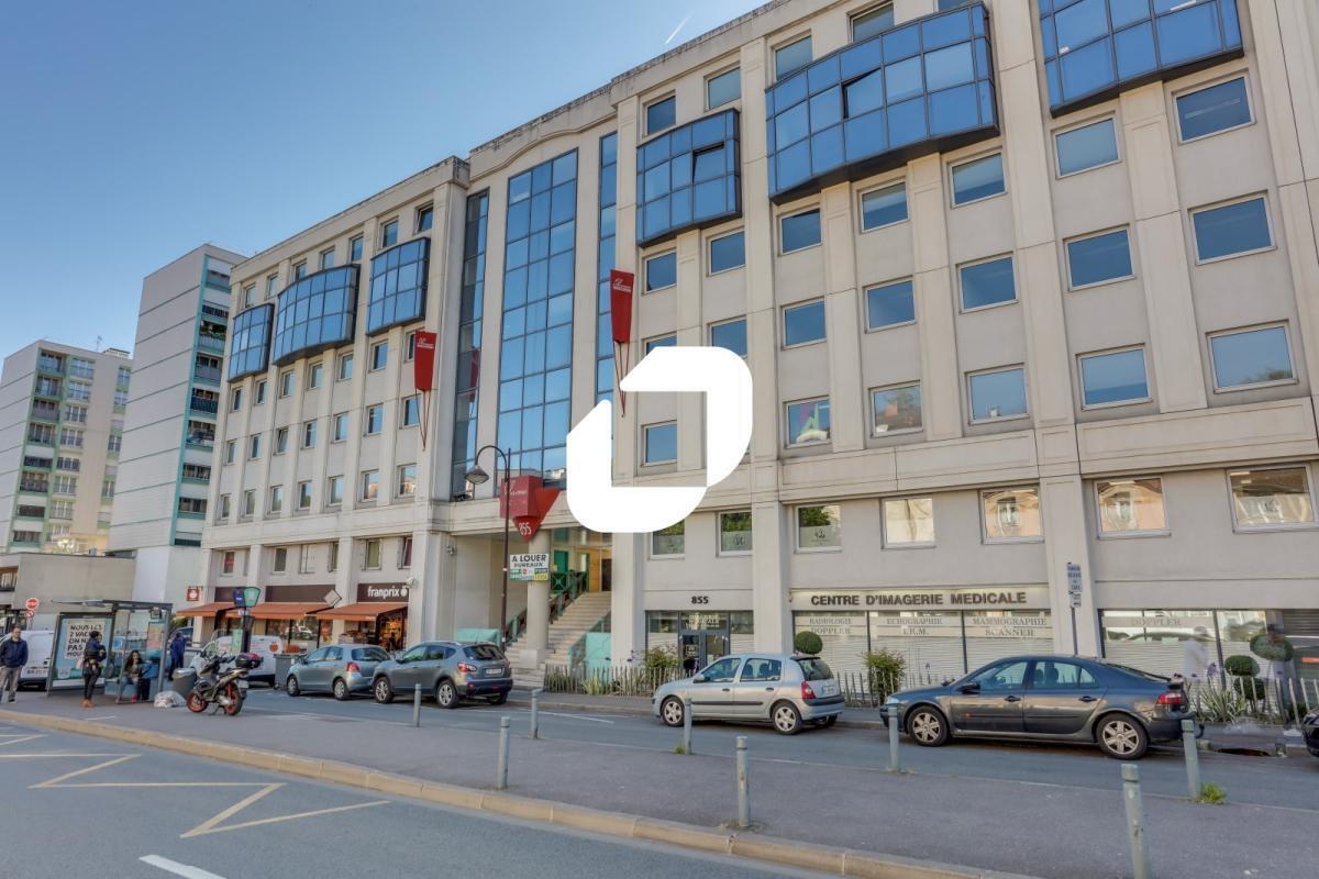 855 Avenue Roger Salengro, Chaville à louer Photo du bâtiment- Image 1 de 21